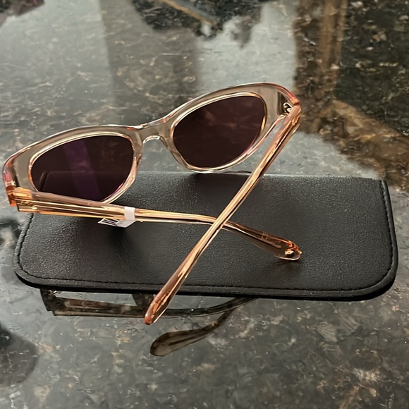 New Mr. Garrett Leigh sunglasses - Picture 16 of 16